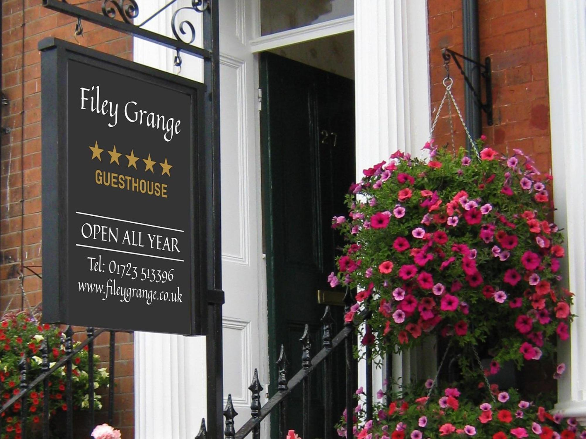 Filey Grange Guest House Ngoại thất bức ảnh